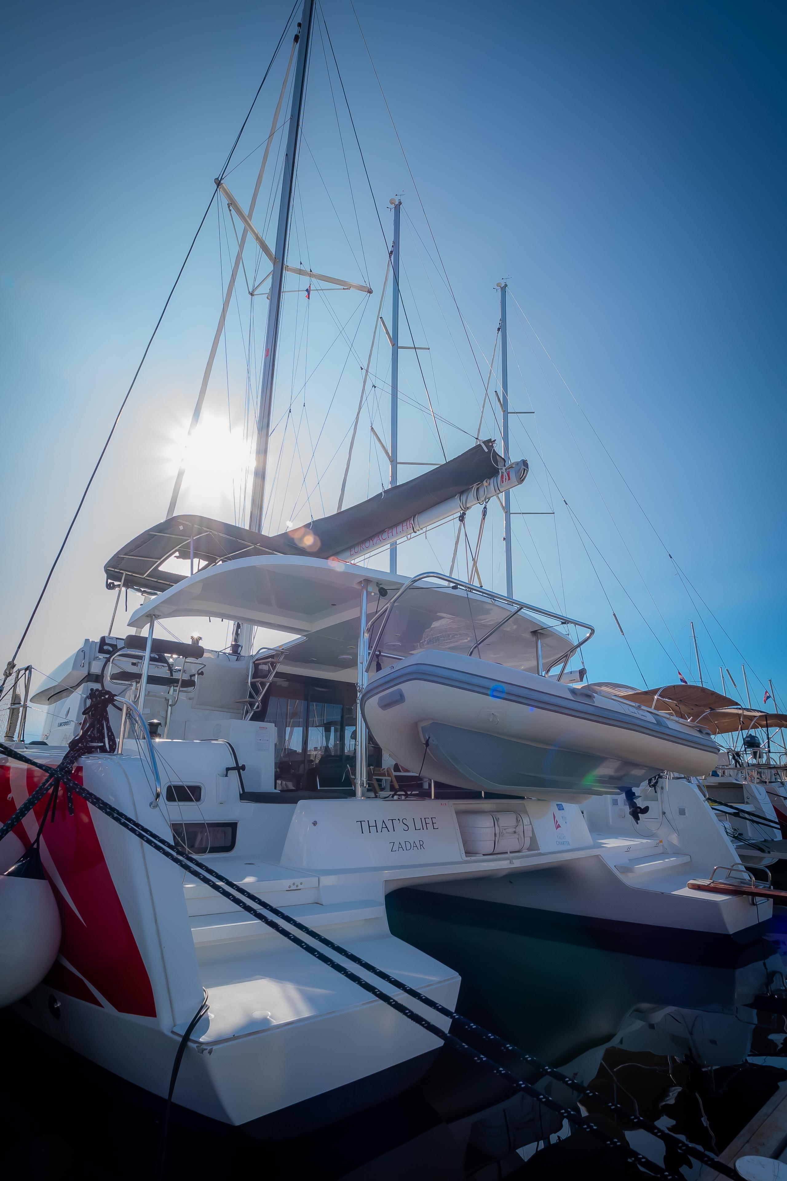 2019 Lagoon 42