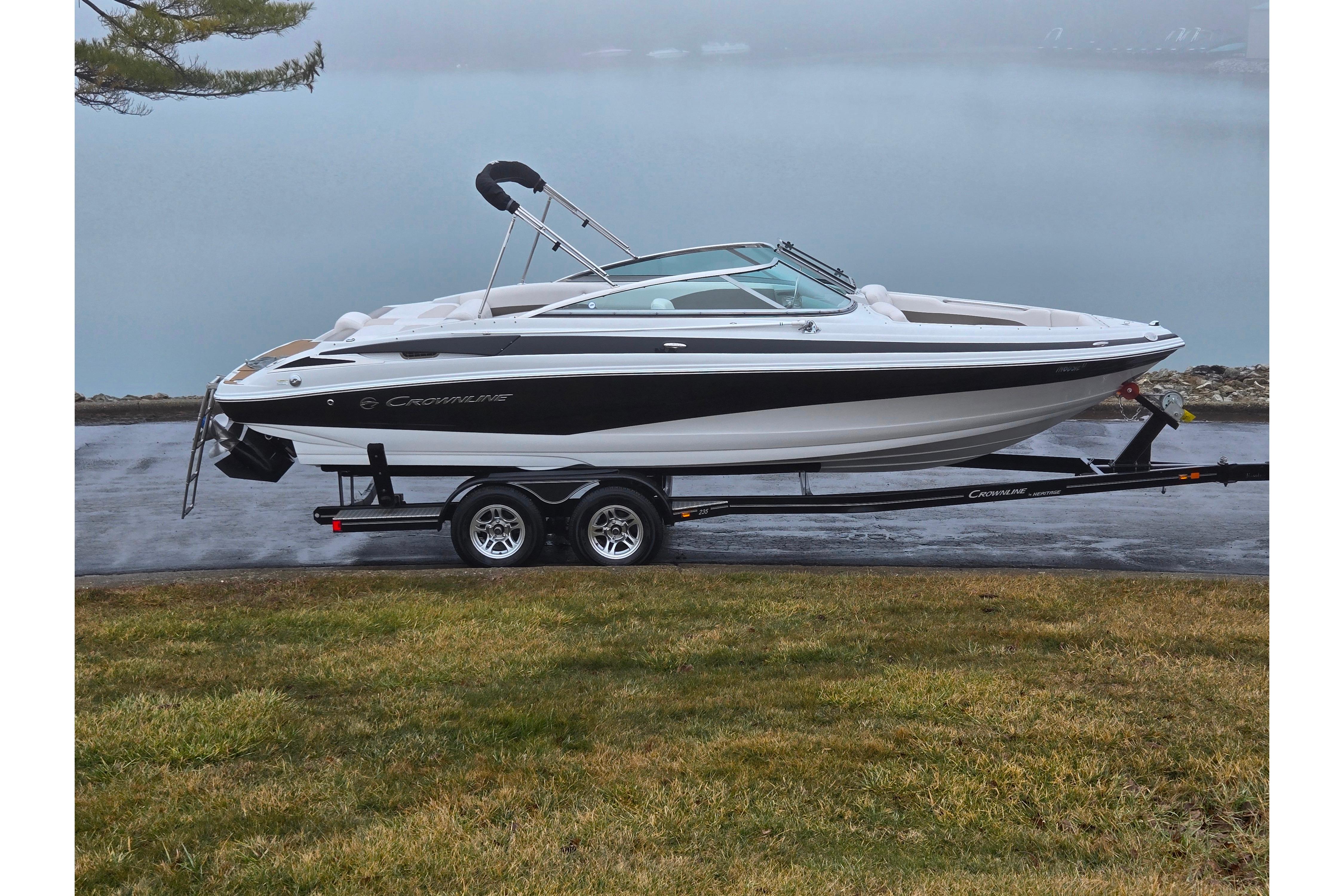 2012 Crownline 235 SS
