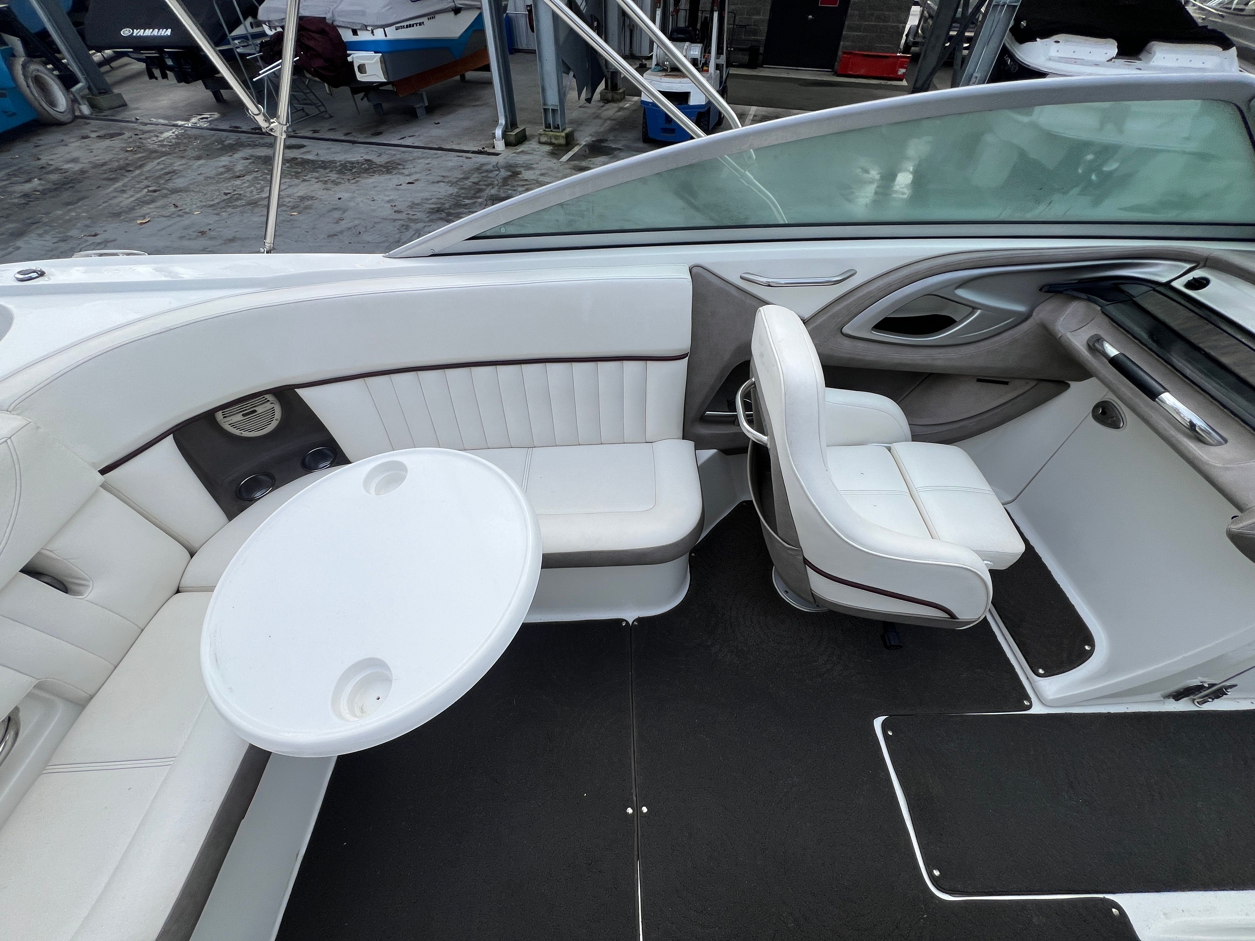2005 Cobalt 272 - 13