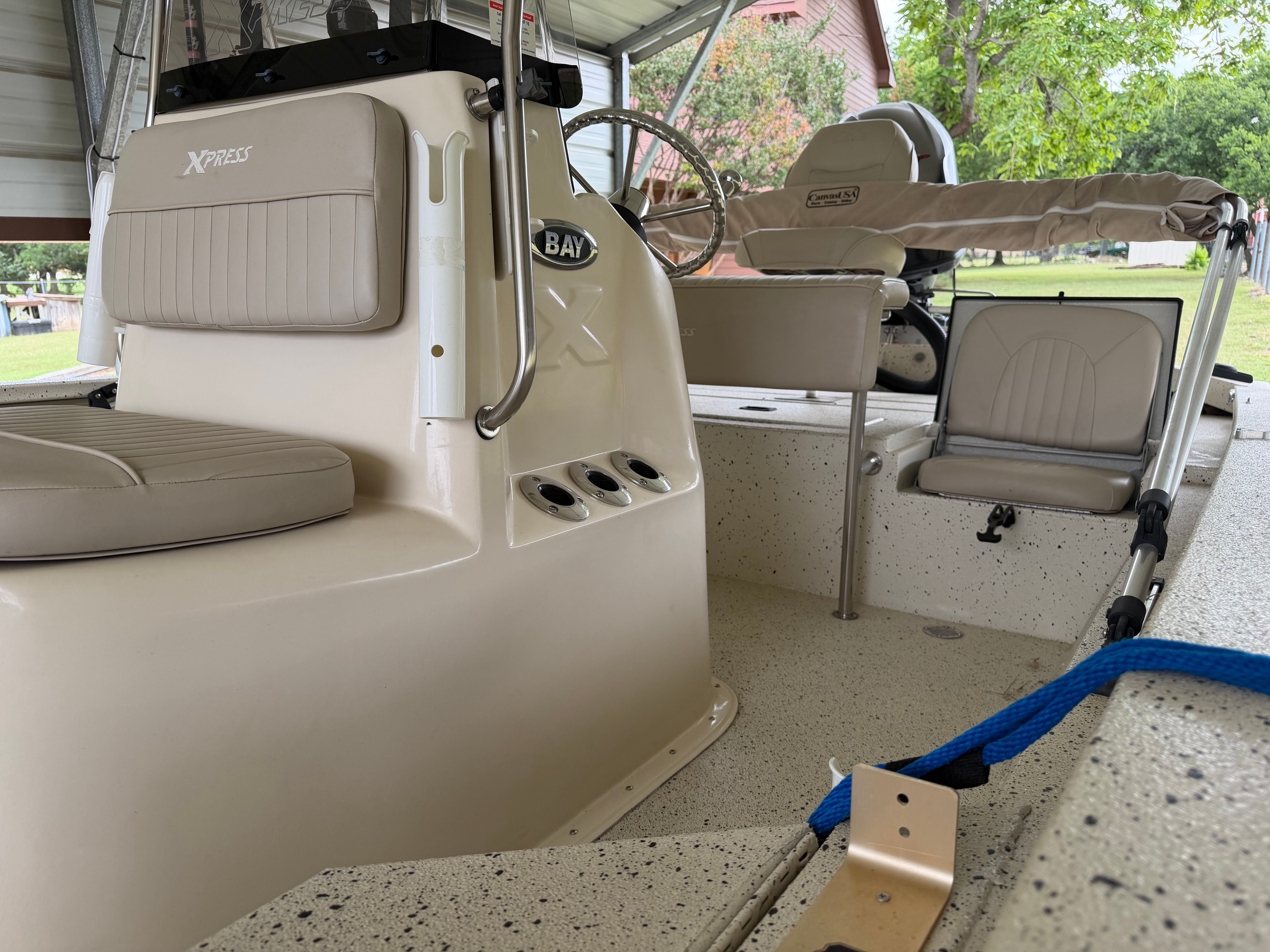 2017 Xpress H20B Bay - 26