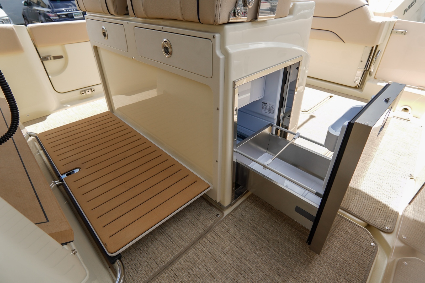 2026 Chris-Craft Catalina - Image 25