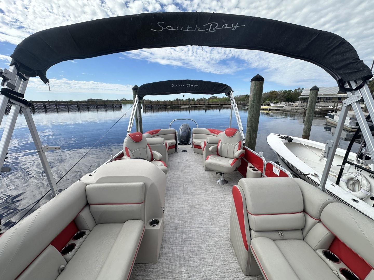 2022 South Bay LE Series Tri Hull - Image 10