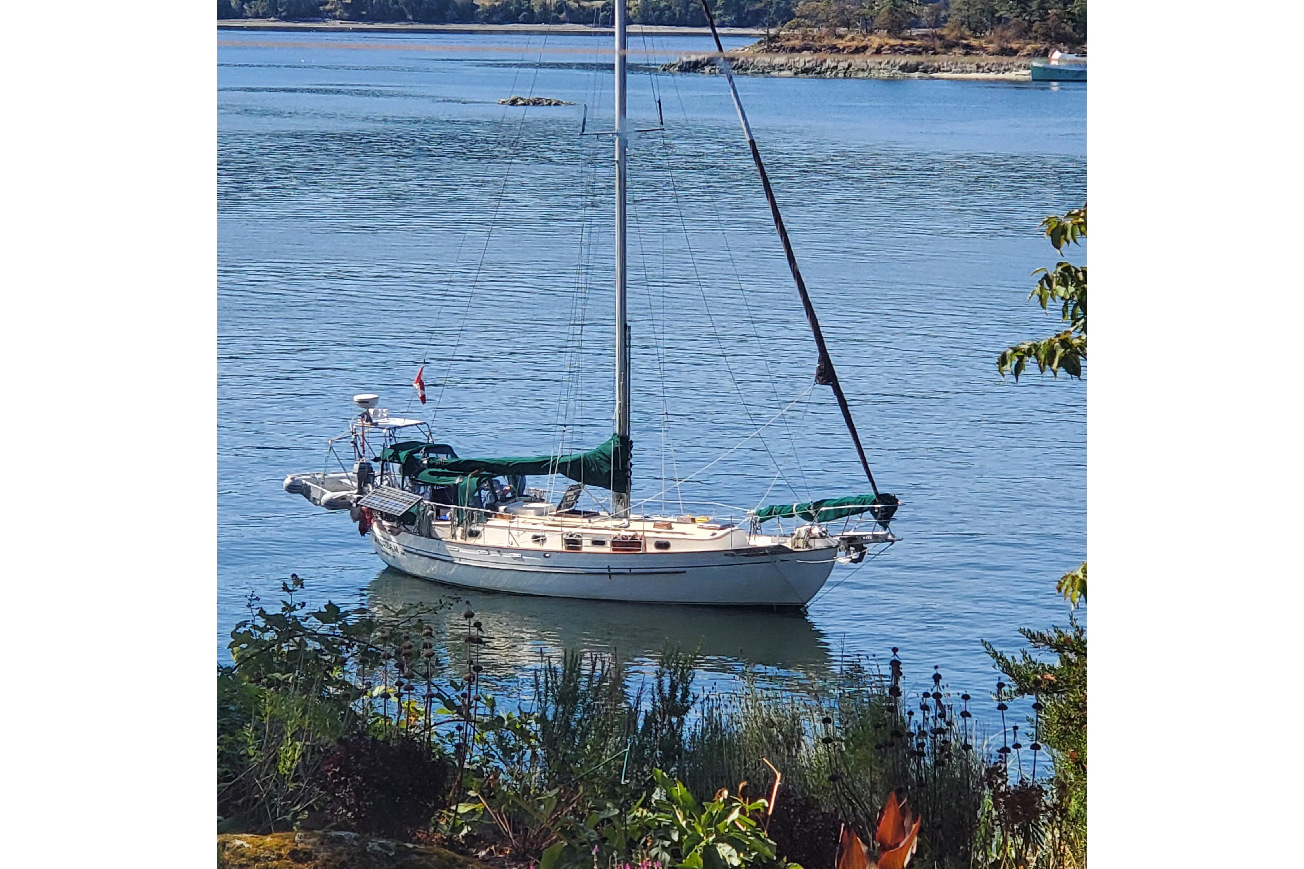 1983 Tayana Tayana 37