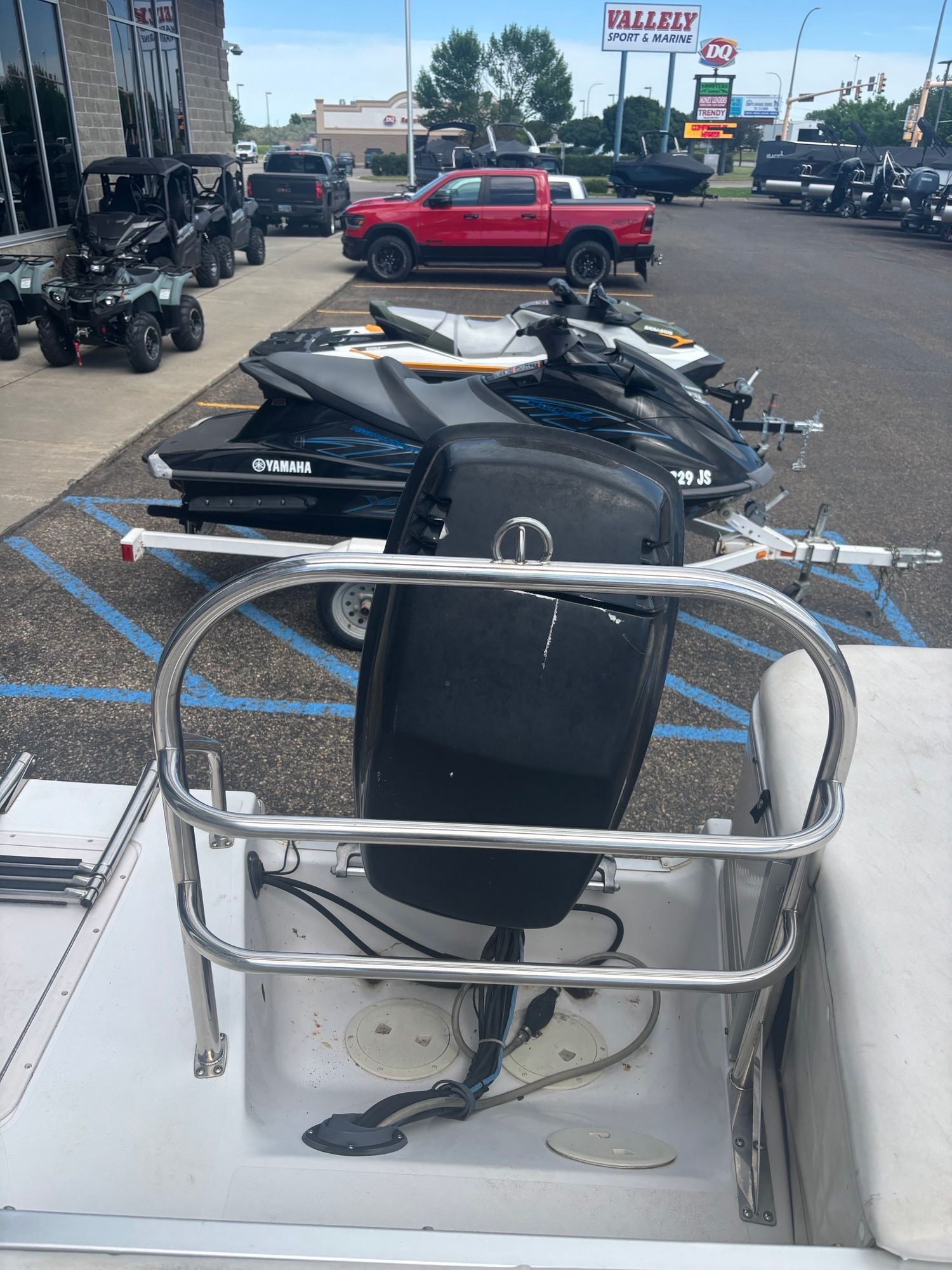 2001 Hurricane 228R Deckboat - 5