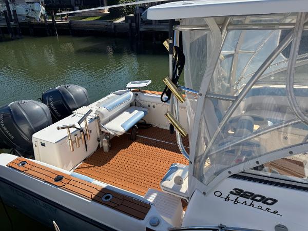 2008 Century 32 Offshore - 2
