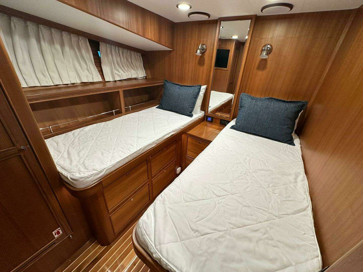 2023 Marlow Explorer 66E - CB - Image 27
