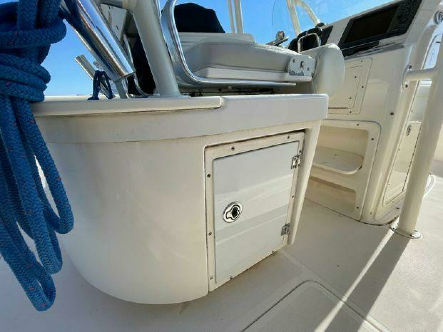 2011 Pursuit 280 CC - Image 38