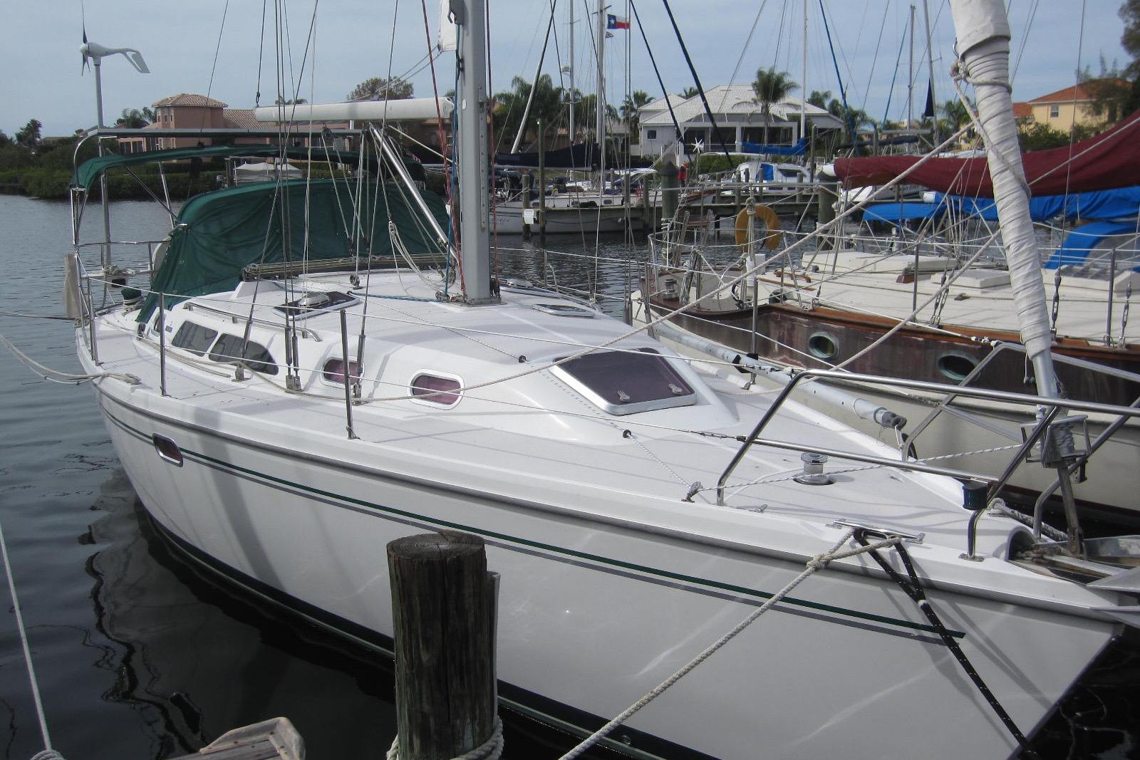 2004 Catalina 350