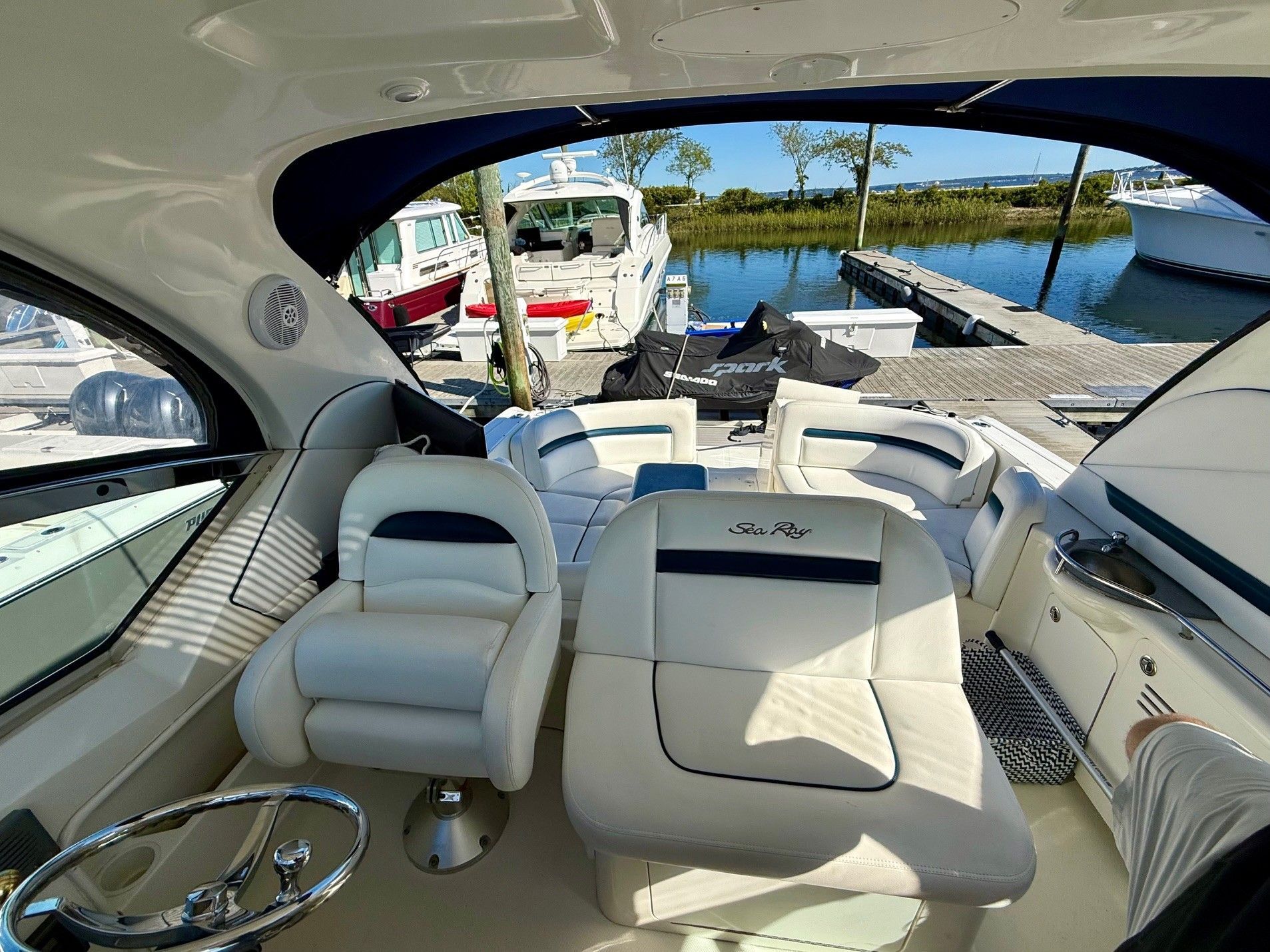 2006 Sea Ray 38 Sundancer - 18