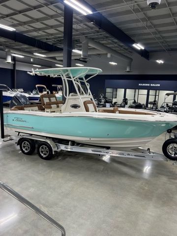 2025 Pioneer 222 Islander