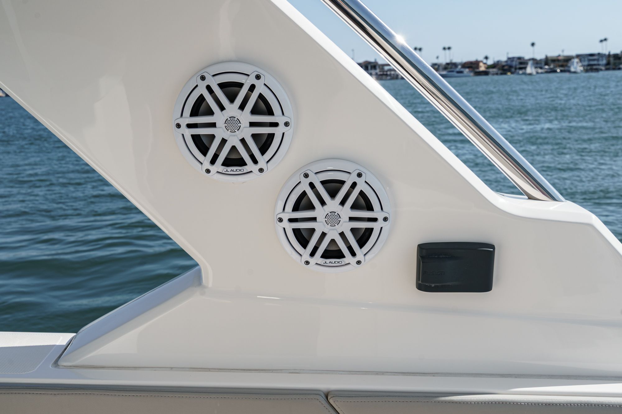 2023 Tiara Yachts 48 LS - 39