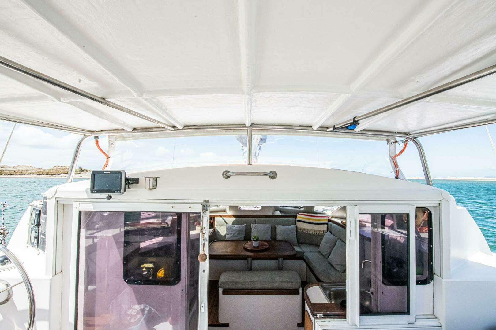 2001 Outremer 45 - Image 7