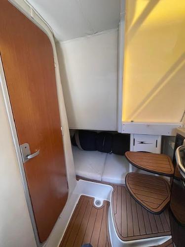 2005 Hydra-Sports 3300 VX - 11