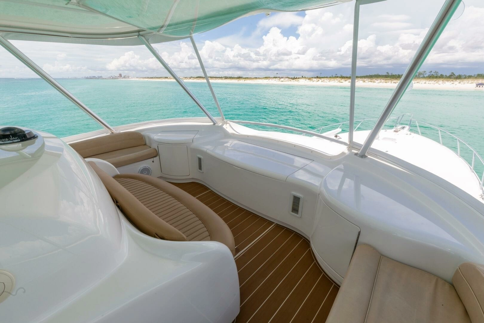 2015 Viking 70 Convertible - Image 34