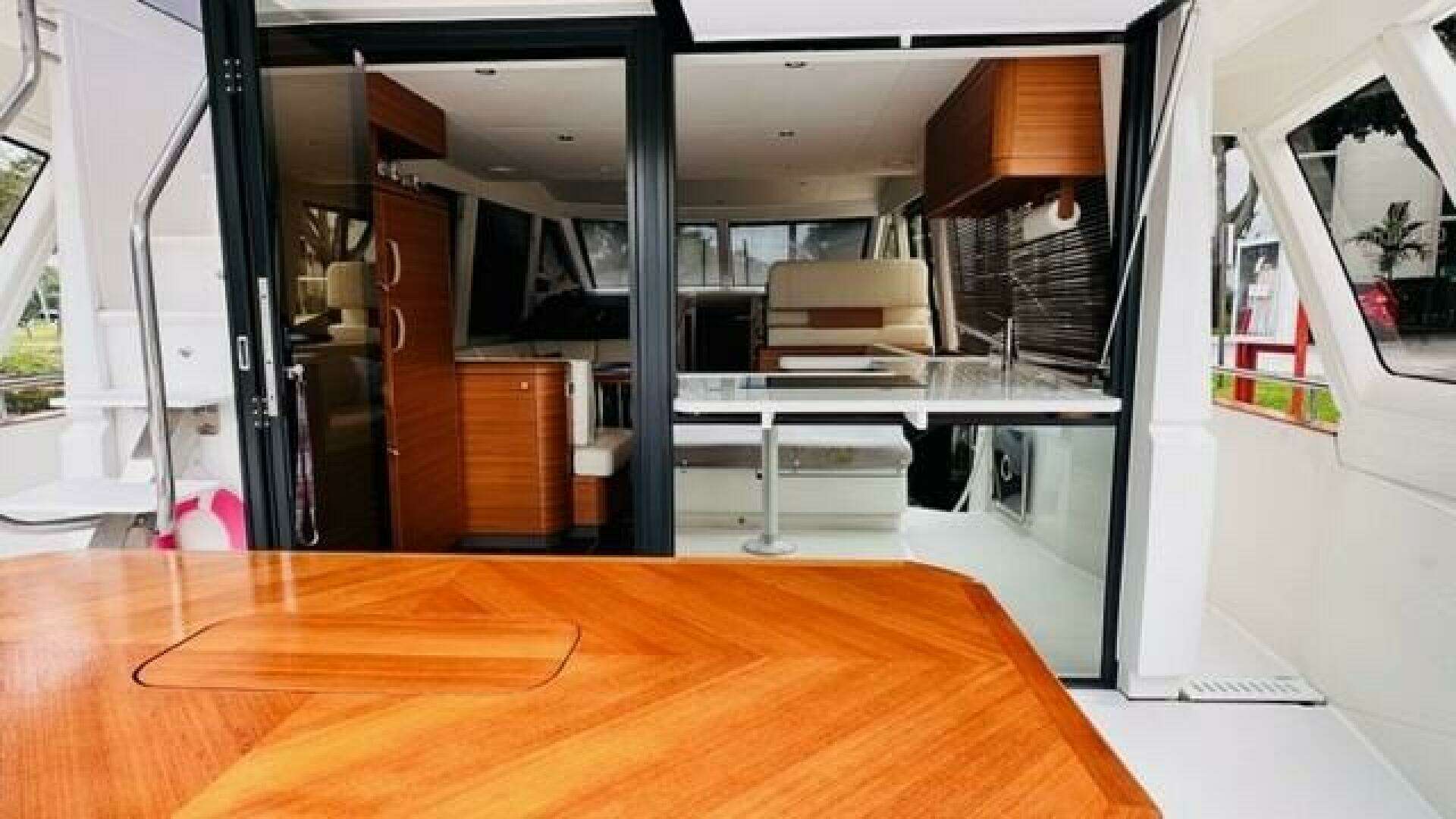 2022 Greenline 48 Diesel Flybridge with Hardtop - Image 40