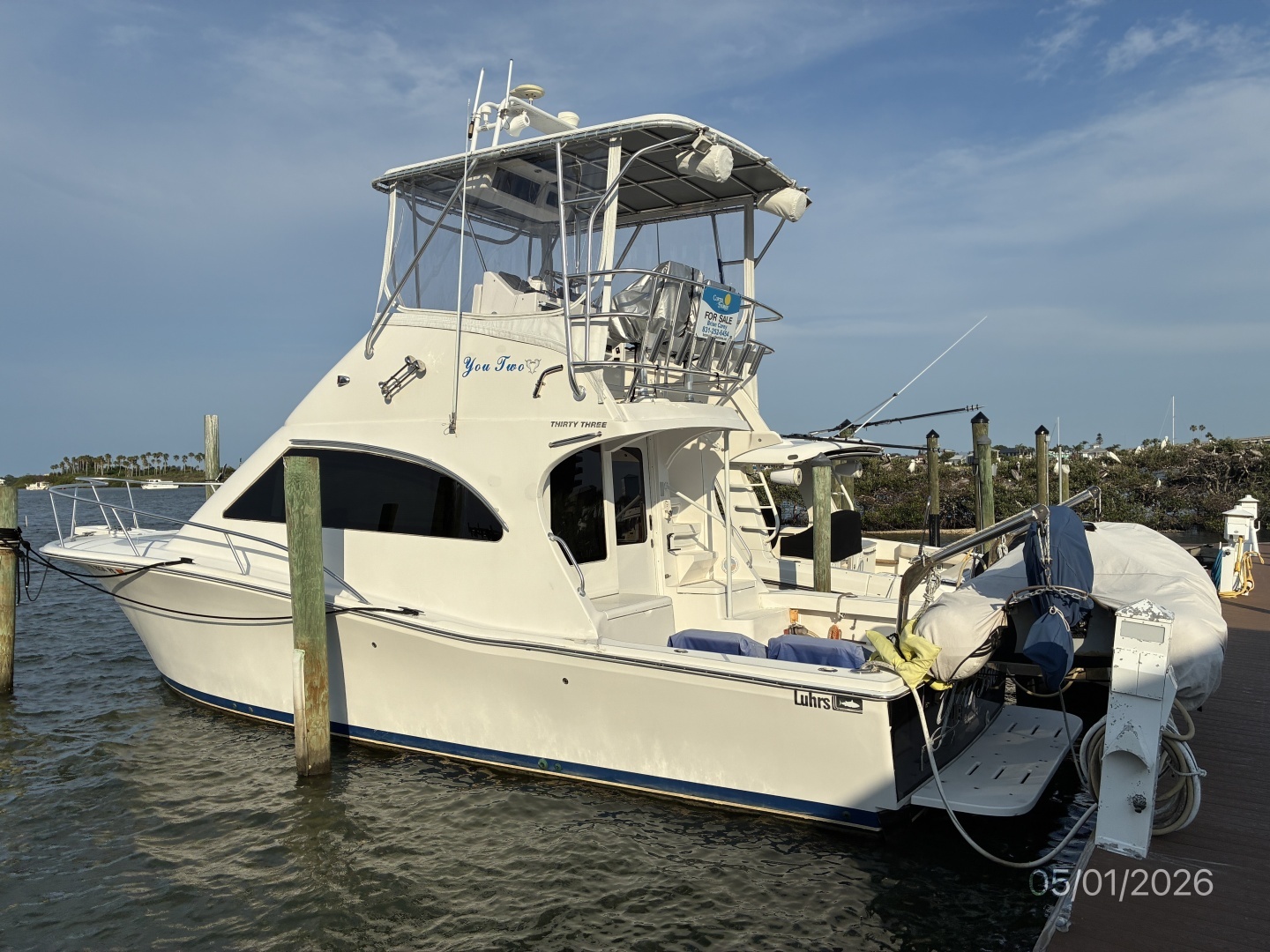 2005 Luhrs Convertible - Image 4