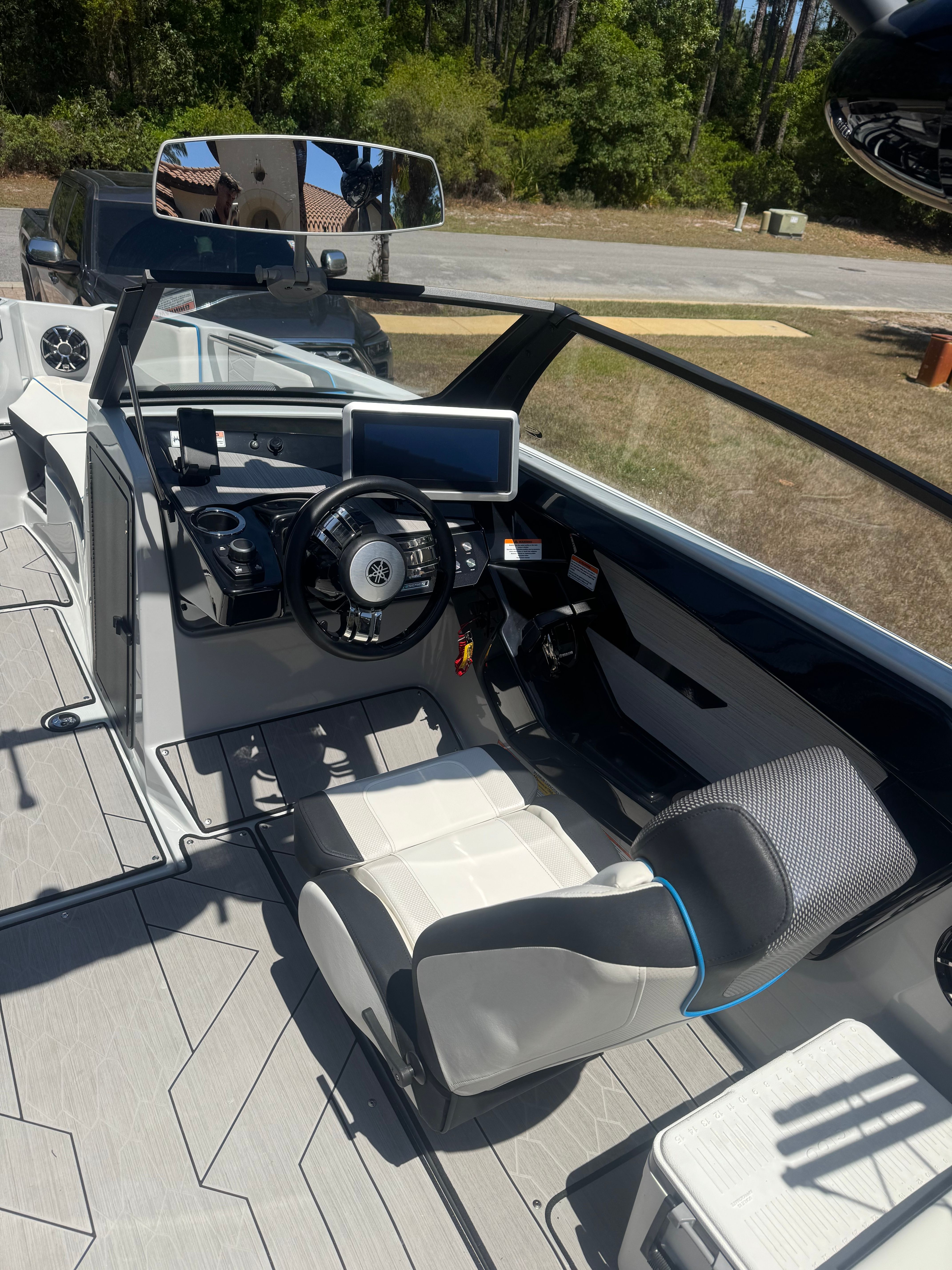 2023 Yamaha Boats 222XD - 9