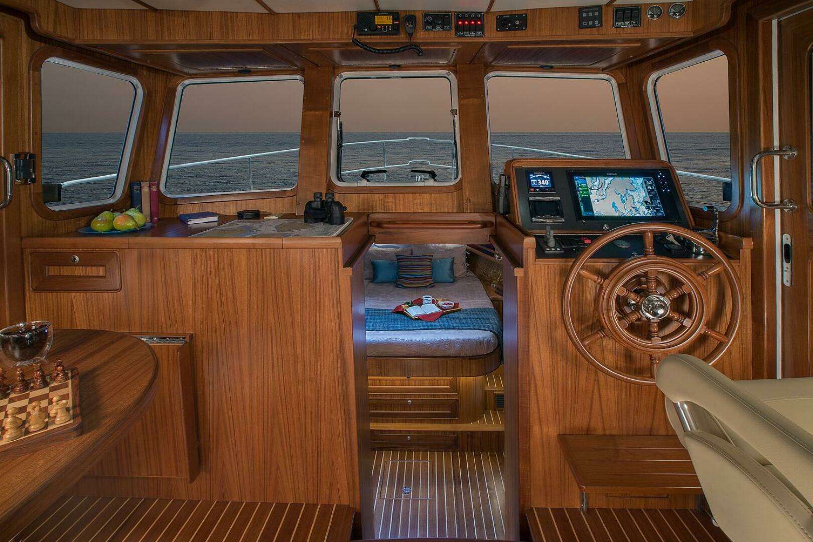 2026 Helmsman Trawlers 38E Pilothouse - Image 31