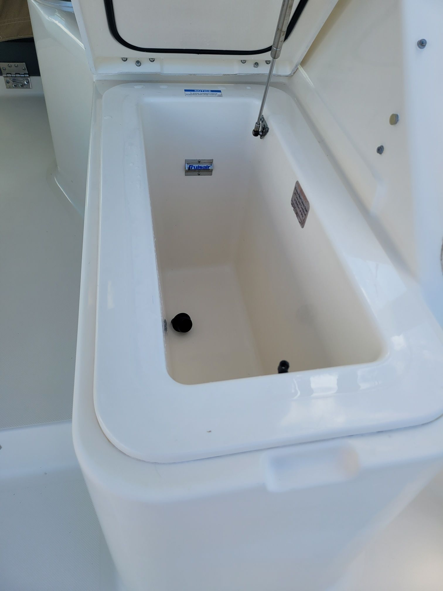 2009 Pursuit OS 375 Offshore - 38