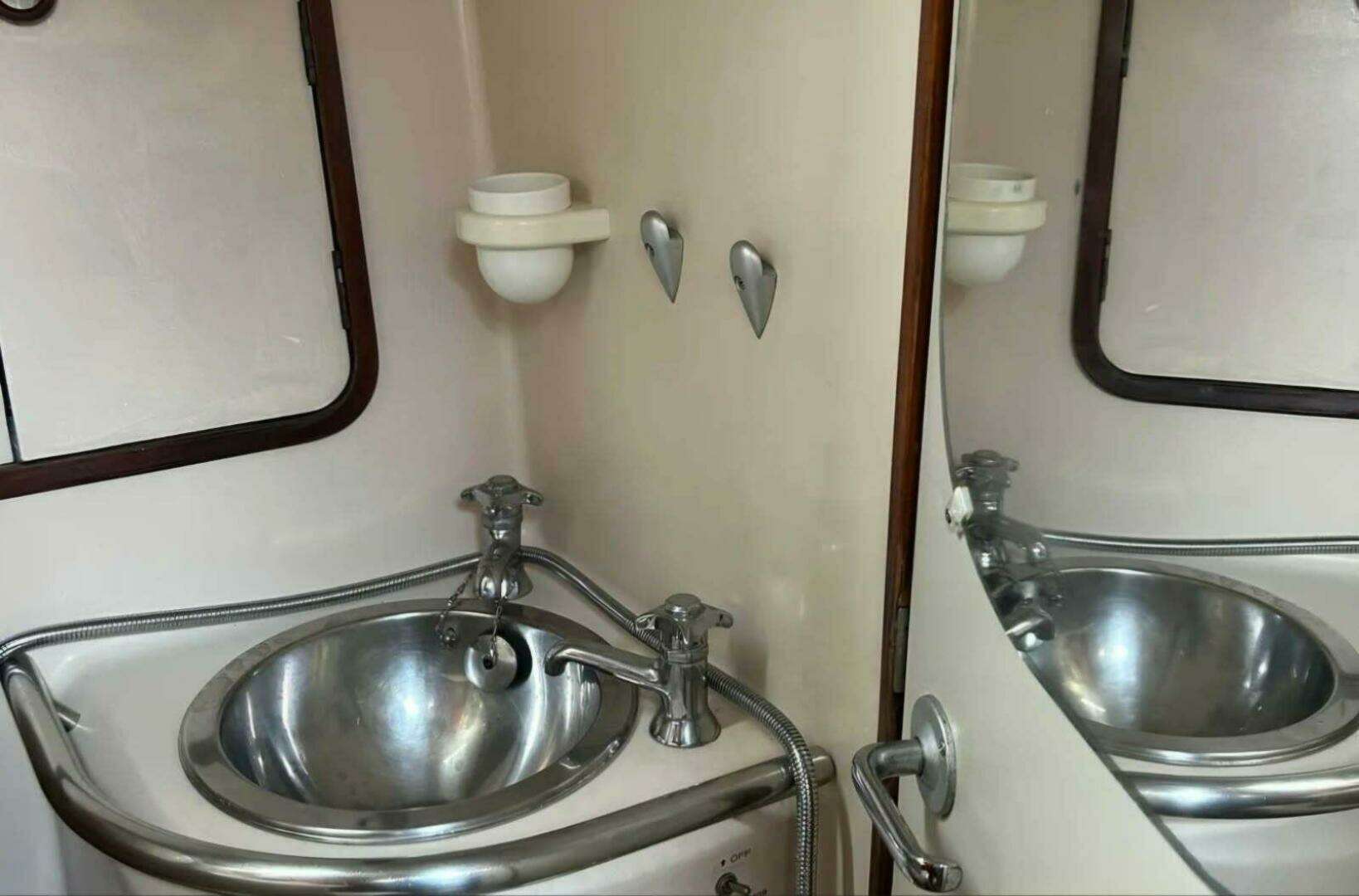 1991 Beneteau Oceanis 50 - Image 37