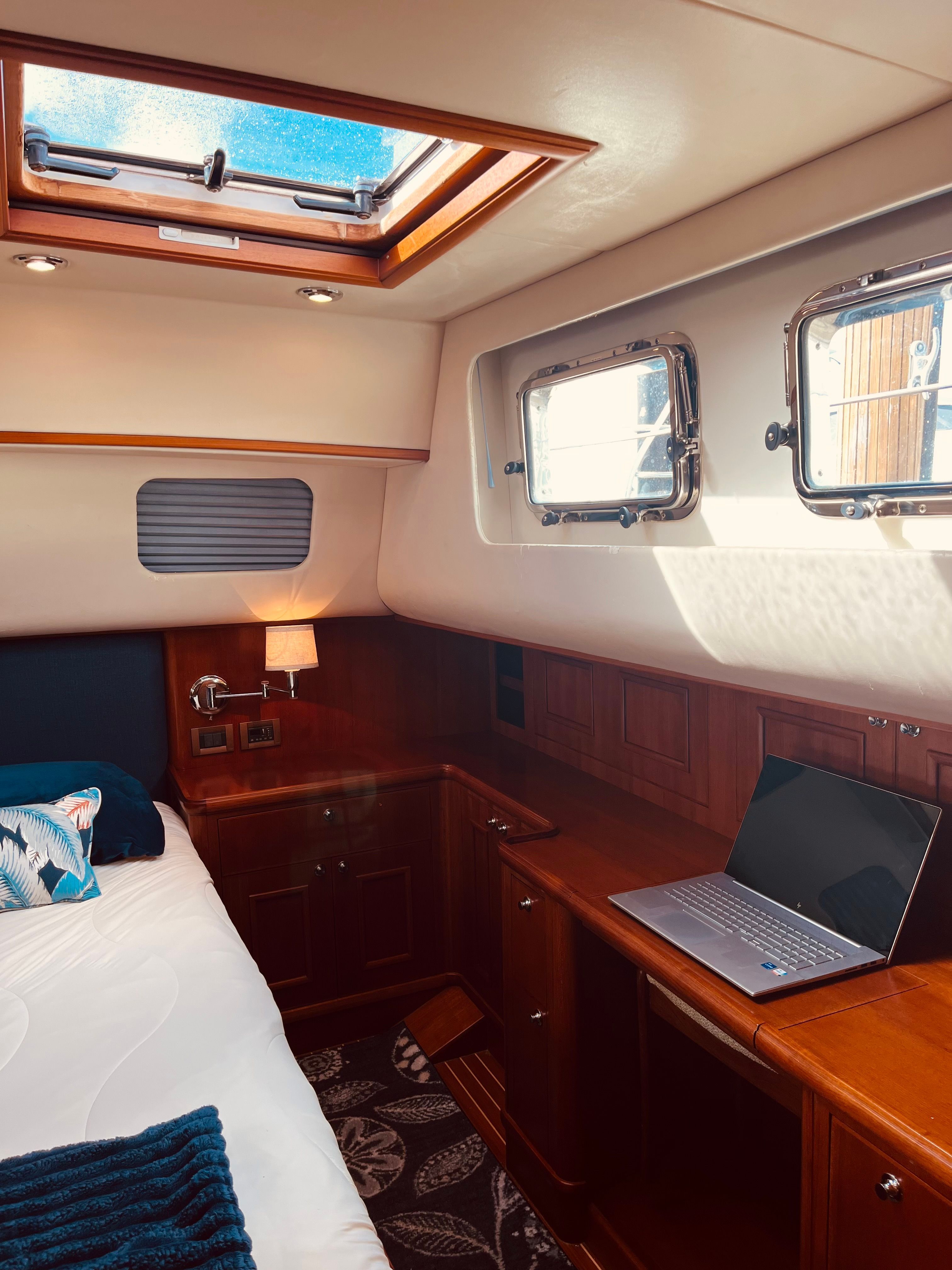 2007 Grand Banks 47 Heritage CL - 54