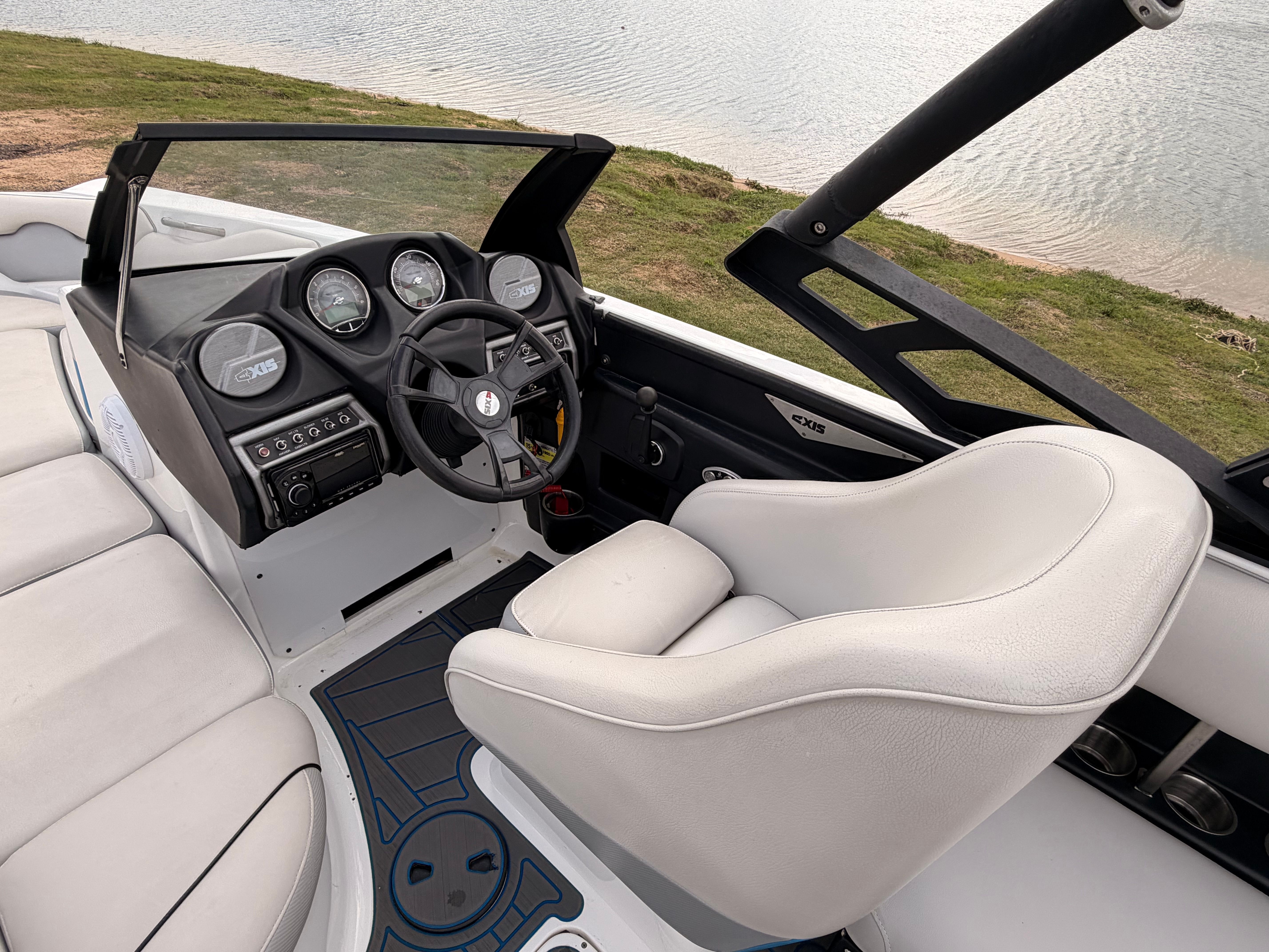 2013 AXIS A22 - Image 14