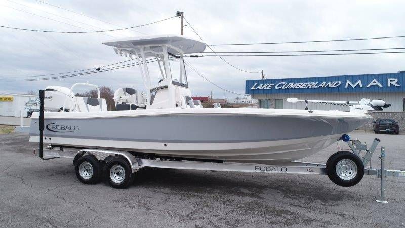 2026 Robalo 246 Cayman - 24