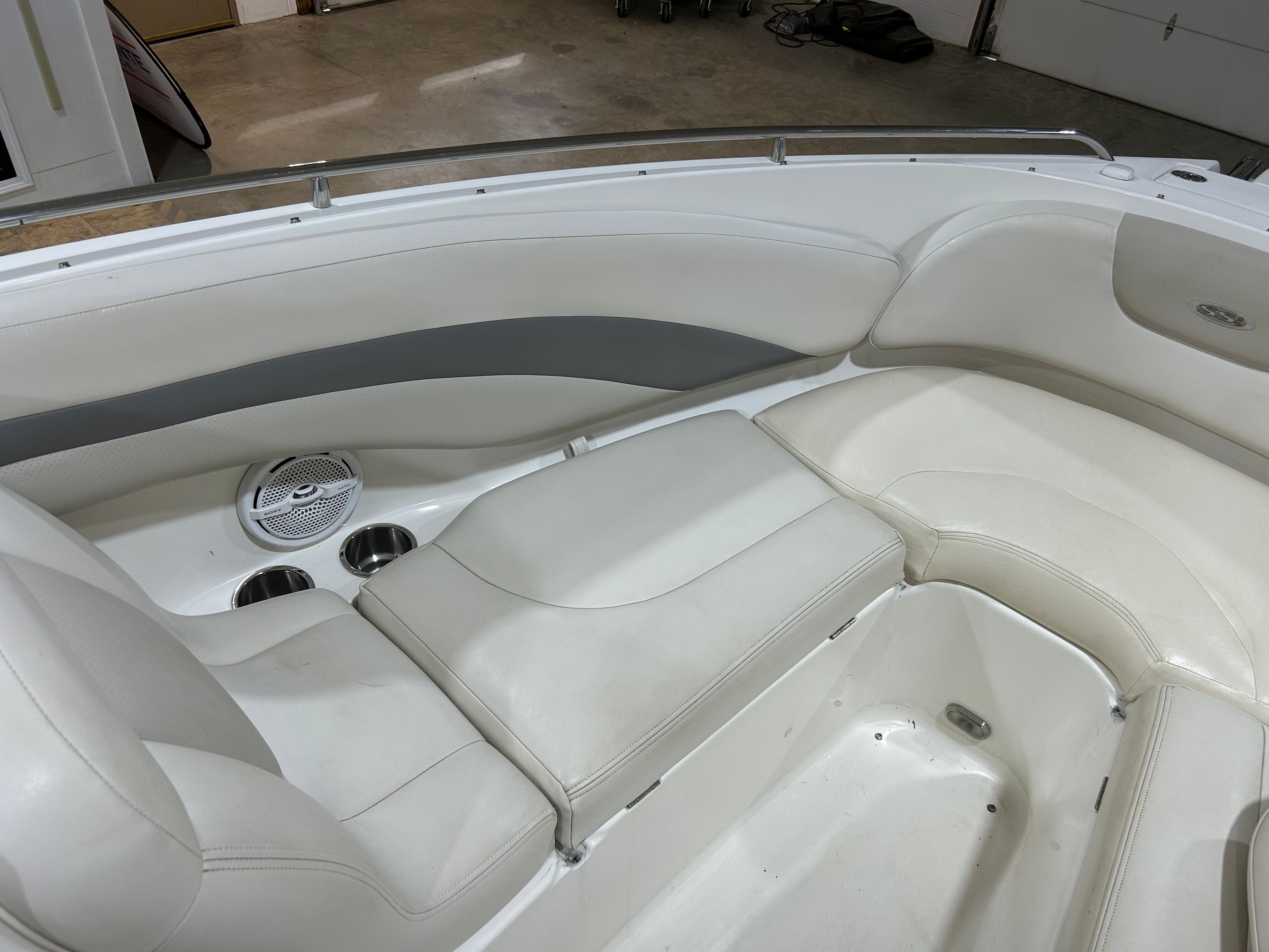 2007 CHAPARRAL 256 SSI - Image 40