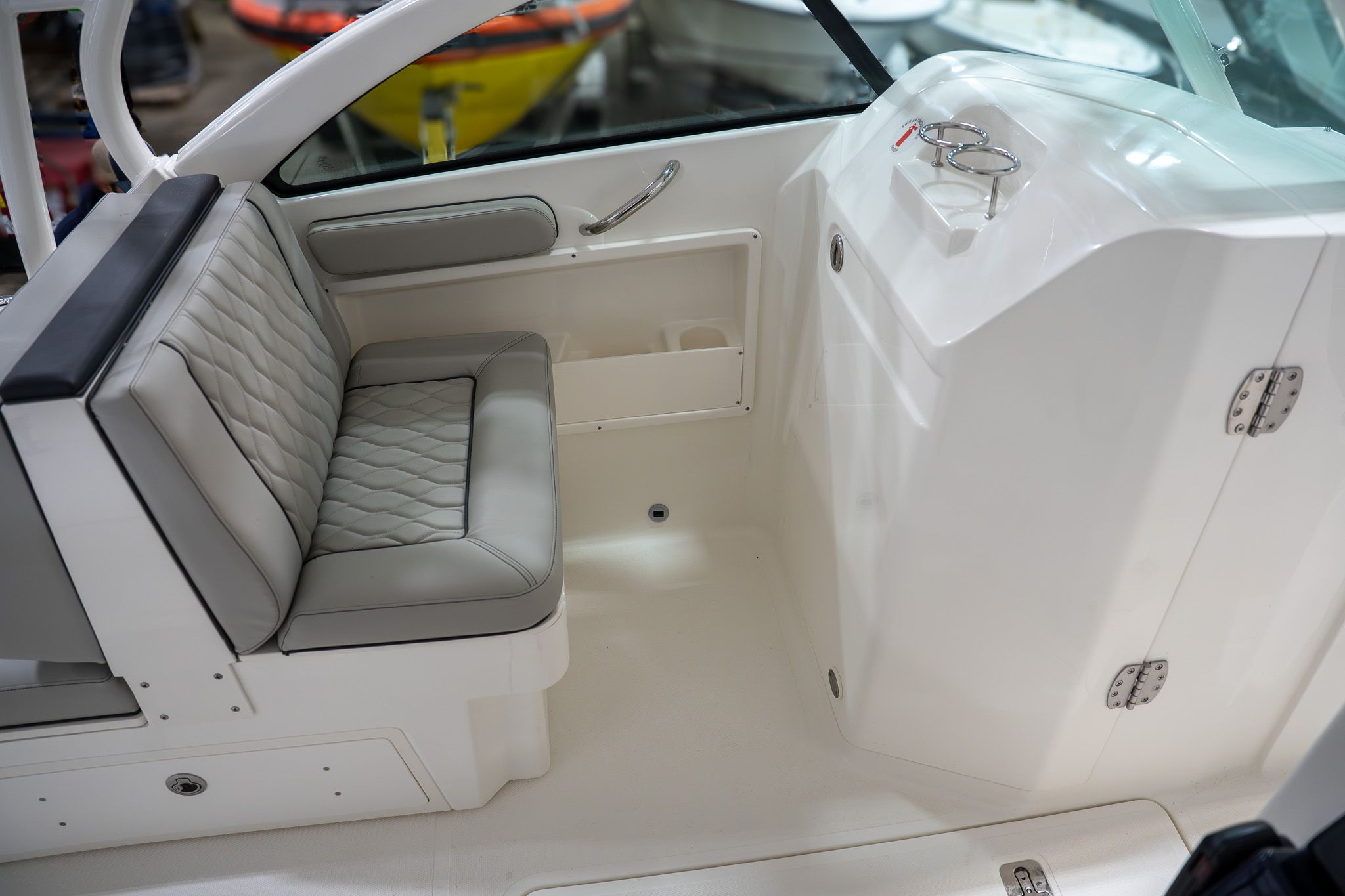 2026 Pursuit DC 246 Dual Console - 16