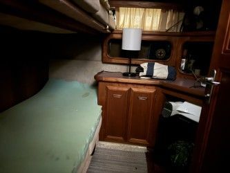1986 Carver 42' Cockpit MY - 15