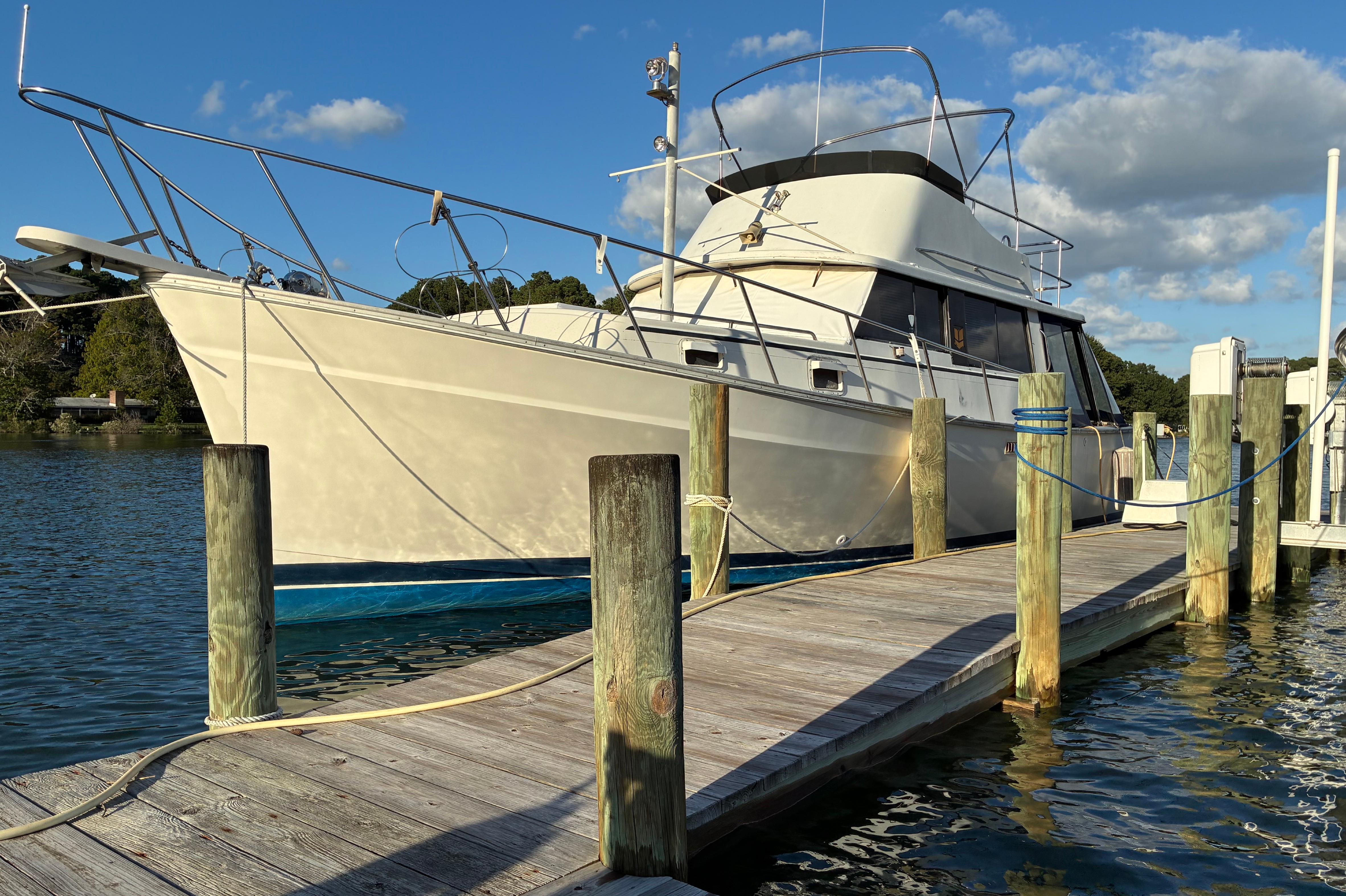 1982 Mainship 34 Trawler