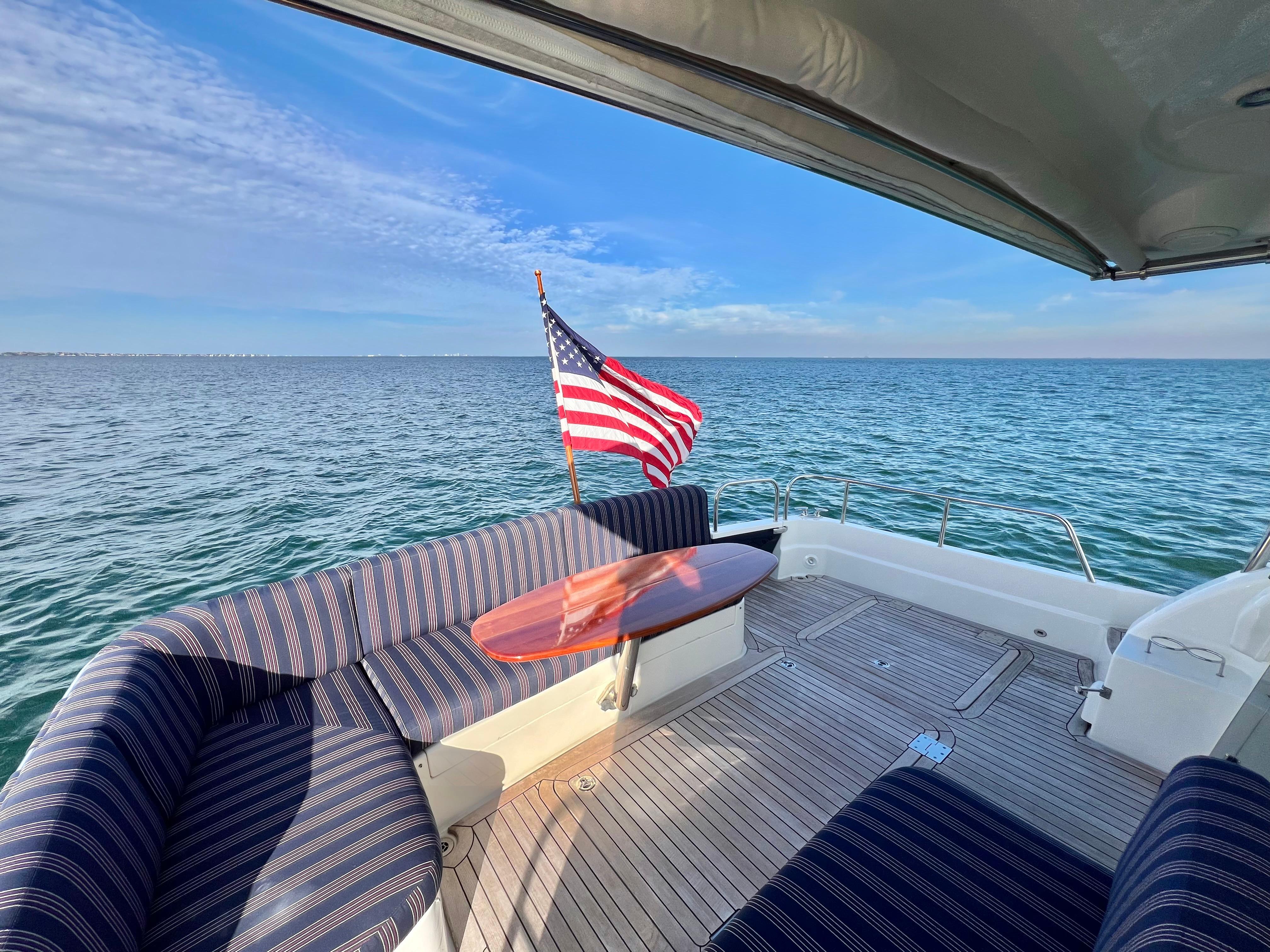 2017 Sabre 48 Salon Express - 51