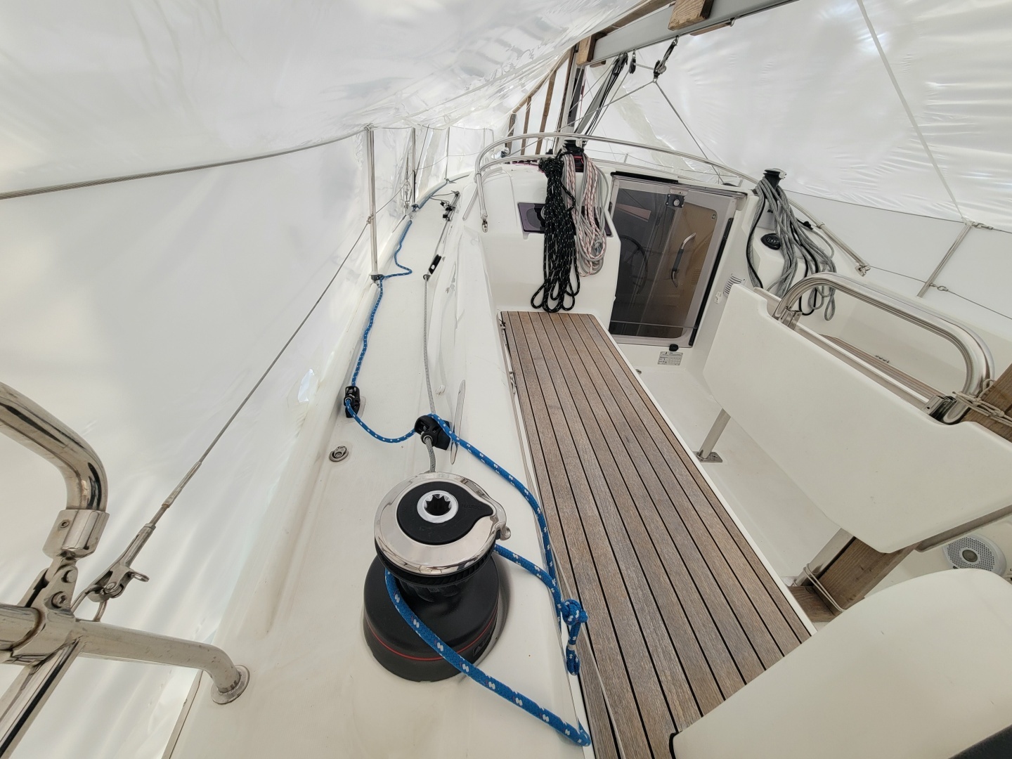 2020 Beneteau 30.1 - Image 16