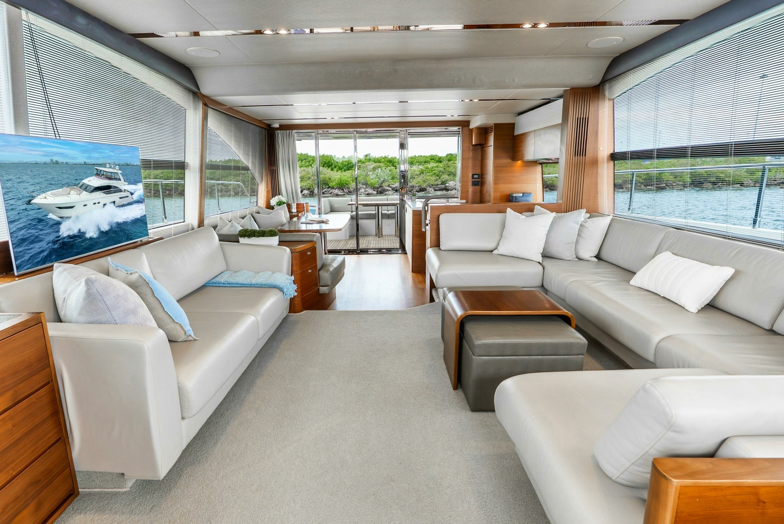 2018 Princess Yachts — - Image 30