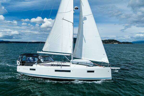 2022 Jeanneau Sun Odyssey 410
