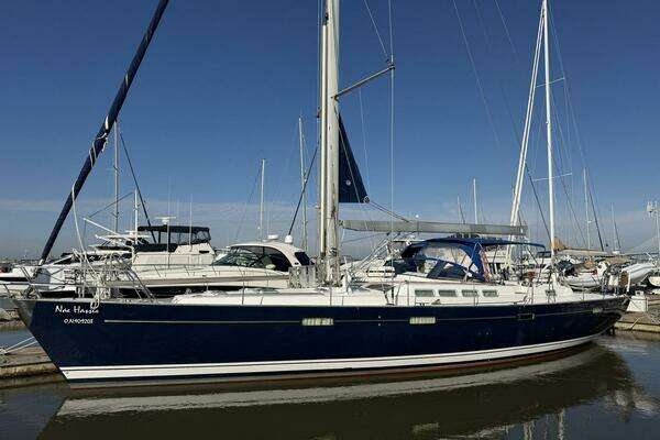 2004 Beneteau 57 Center Cockpit