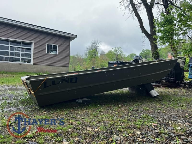 2025 Lund 1440M Tiller - 2