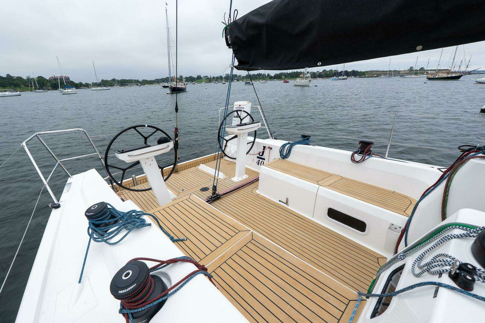 2026 J Boats NEW 2026 - Image 17