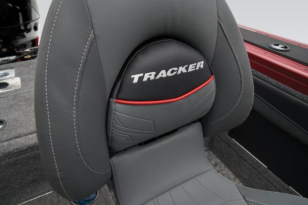 2025 Tracker Targa V-19 Combo - 44