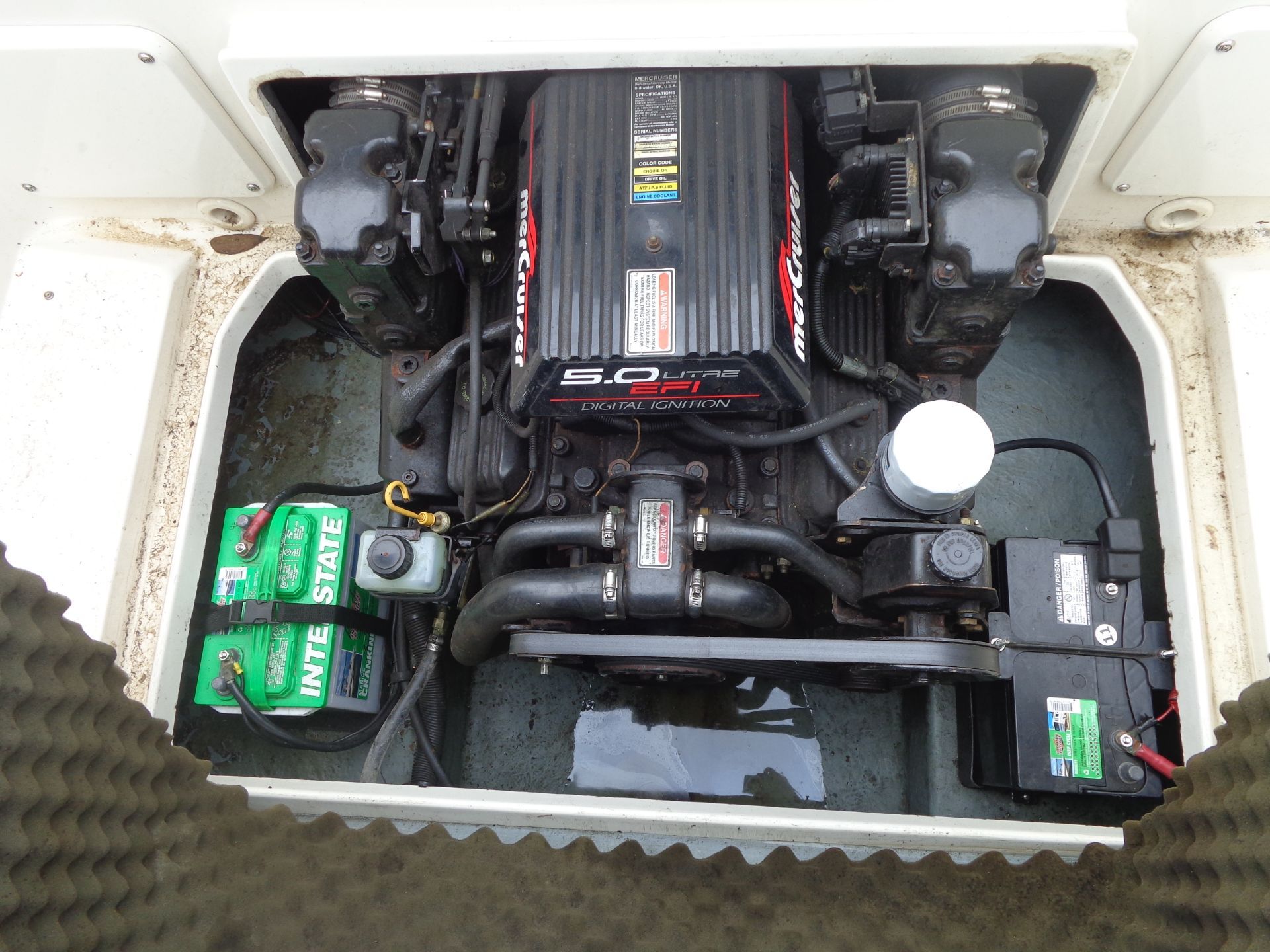 1999 Sea Ray Express Cruiser - 41