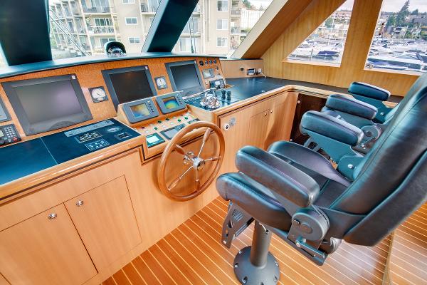 Helm of Horizon 82’ Cockpit Motoryacht, 2006 model.