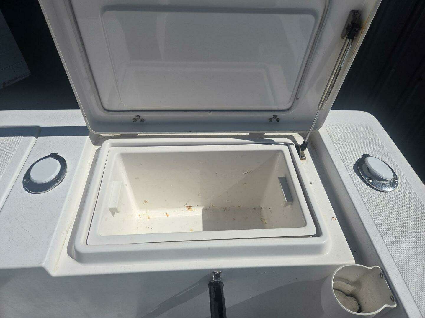 2008 True World Marine TE2810 - Image 22
