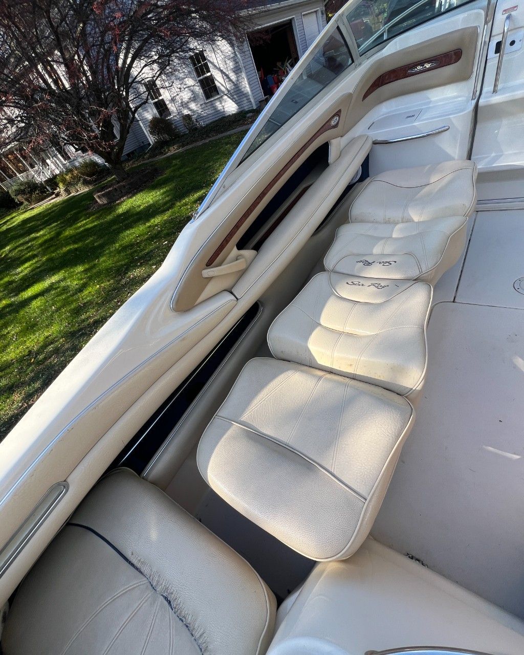 1999 Sea Ray 230 Overnighter - 86