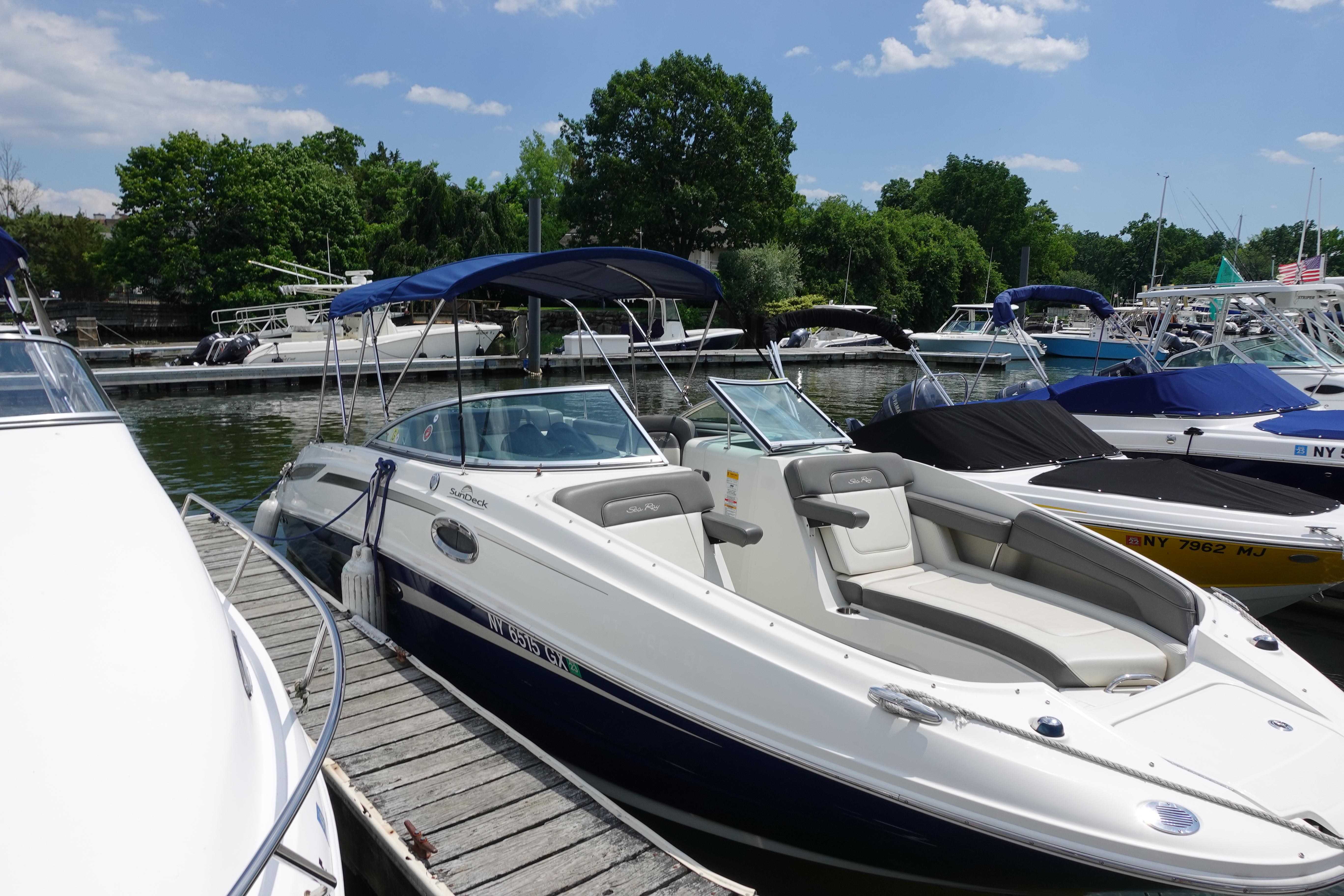 2011 Sea Ray 260 Sundeck