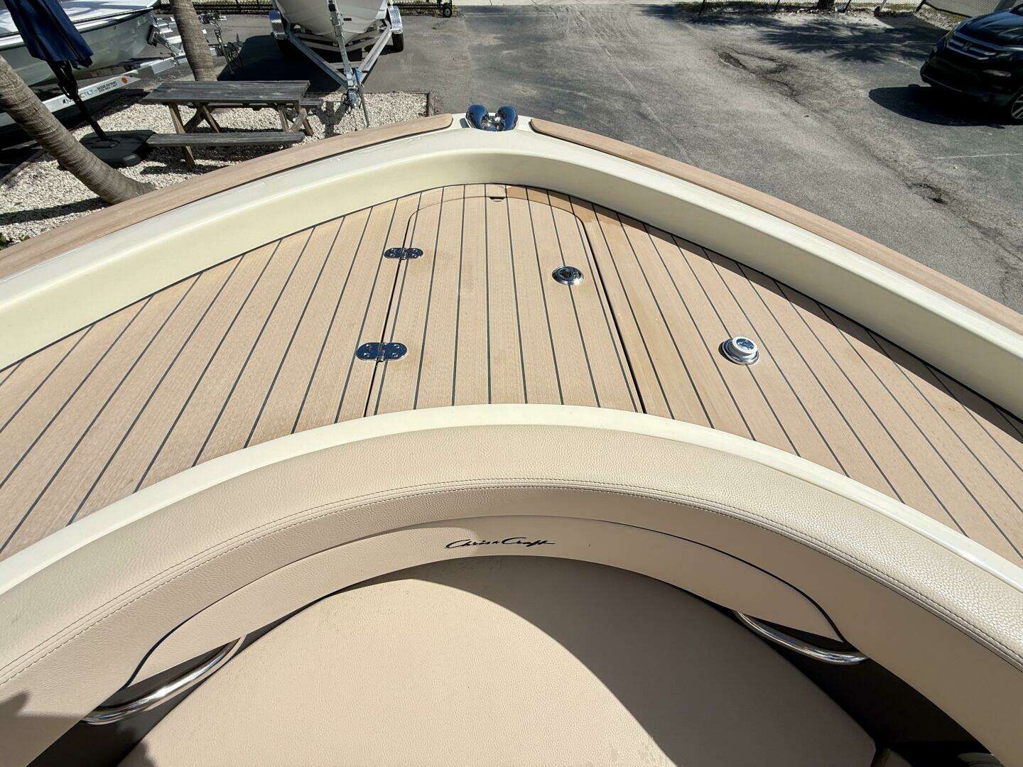 2026 Chris-Craft 31 Catalina - Image 14