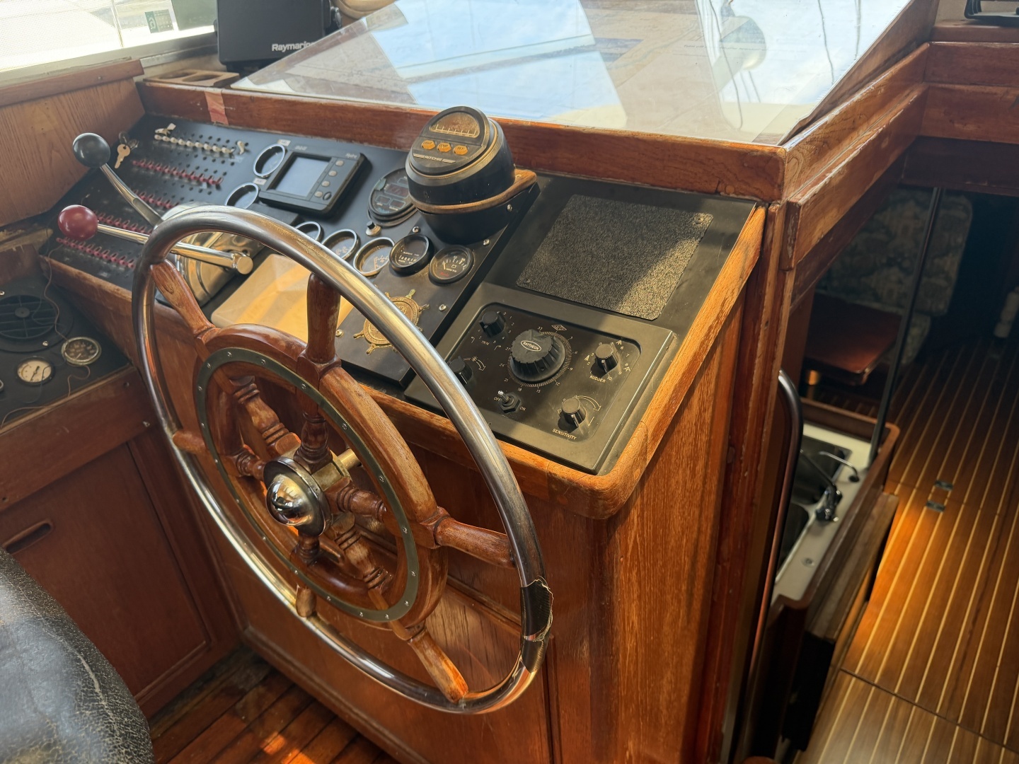 1977 Fisher 46 - Image 6