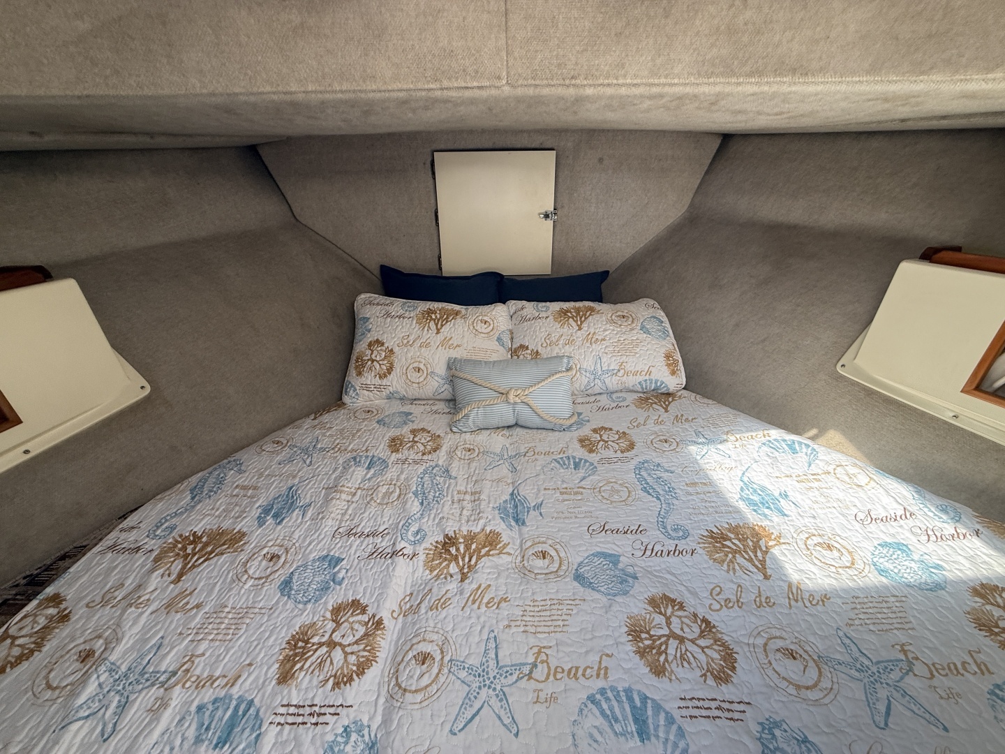 1994 Camano 31 Troll - Image 45