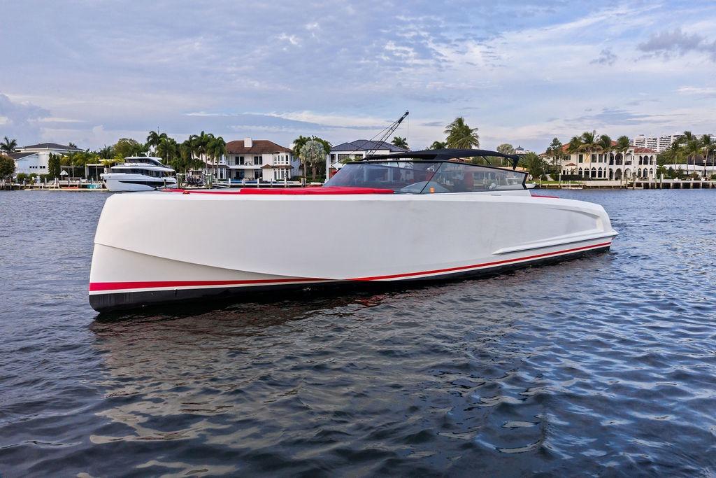 2016 Vanquish Yachts VQ48