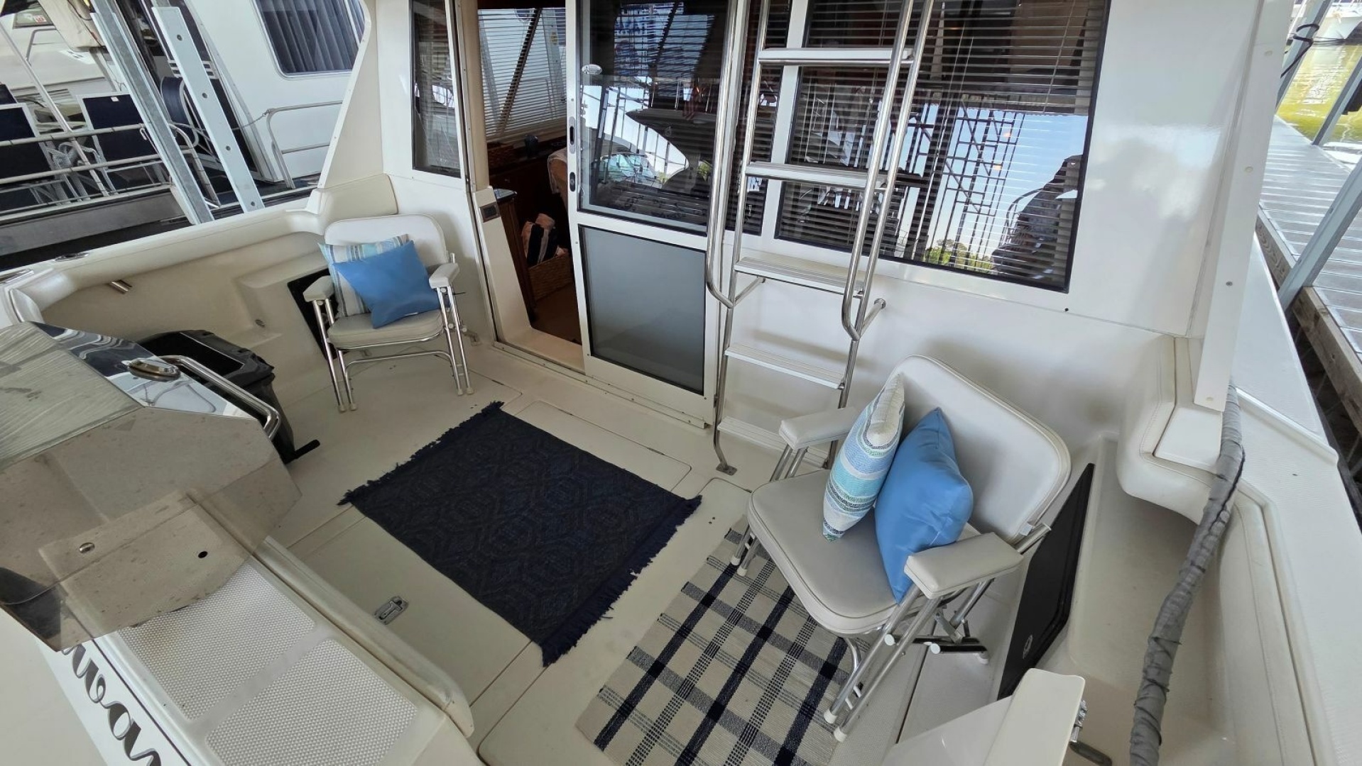 2008 Meridian 490 Pilothouse - Image 9
