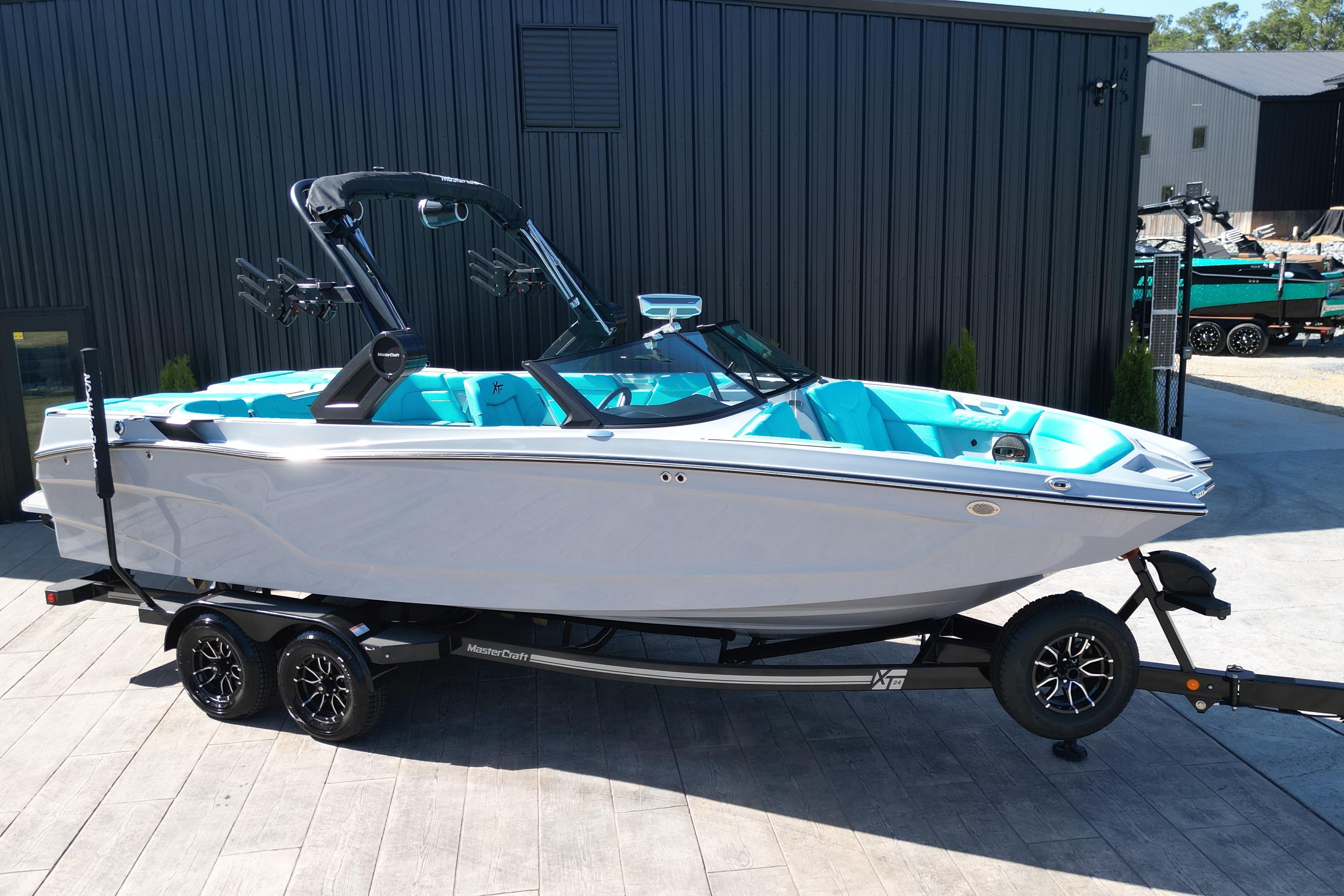 2025 MasterCraft XT24